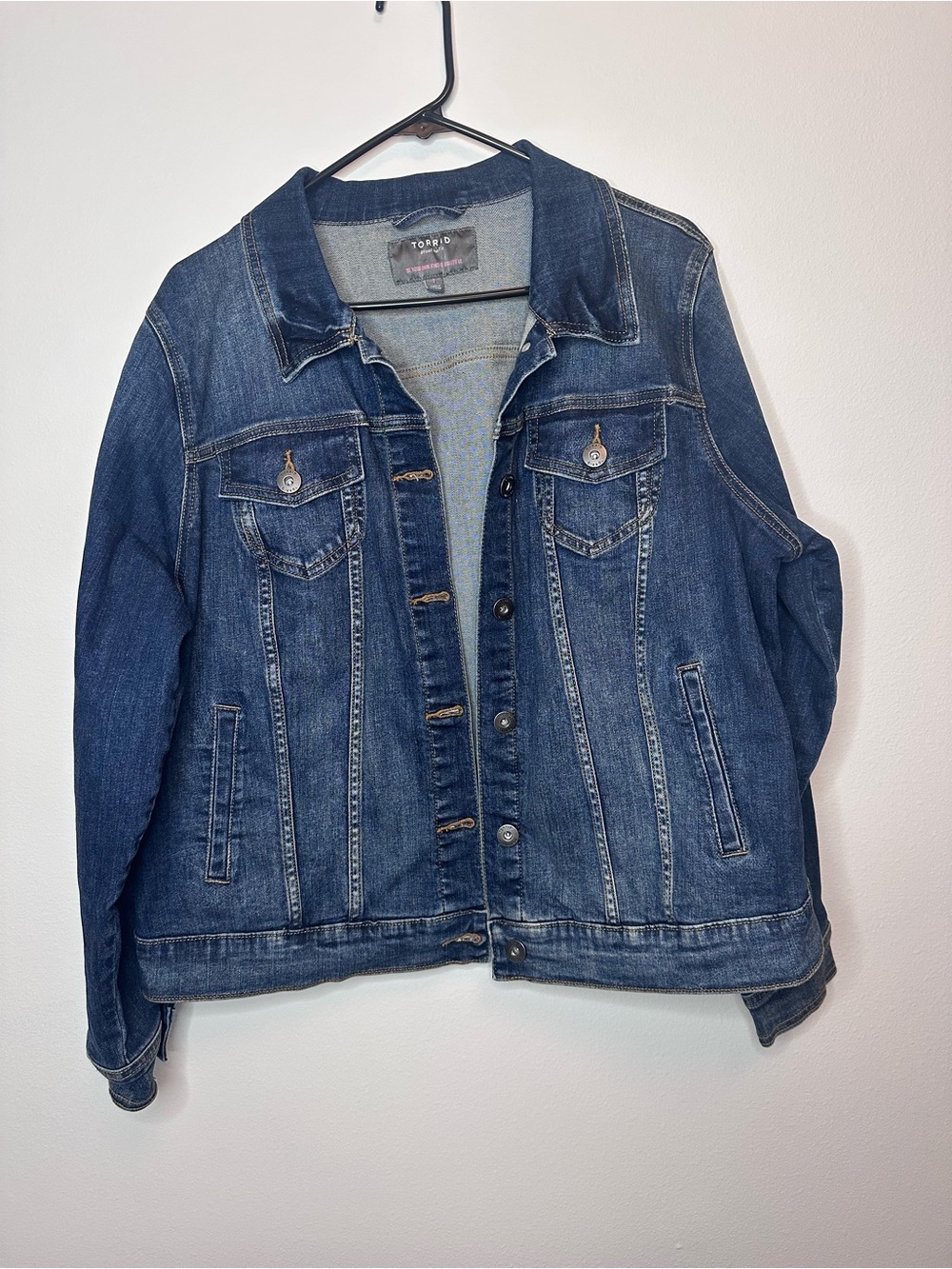 torrid Women's Medium Wash Blue Denim Jacket